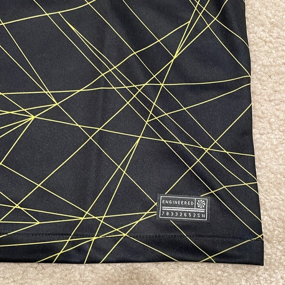 Nike Paris Saint-Germain Fourth Jersey 22/23 men size L NWT - Picture 5 of 6